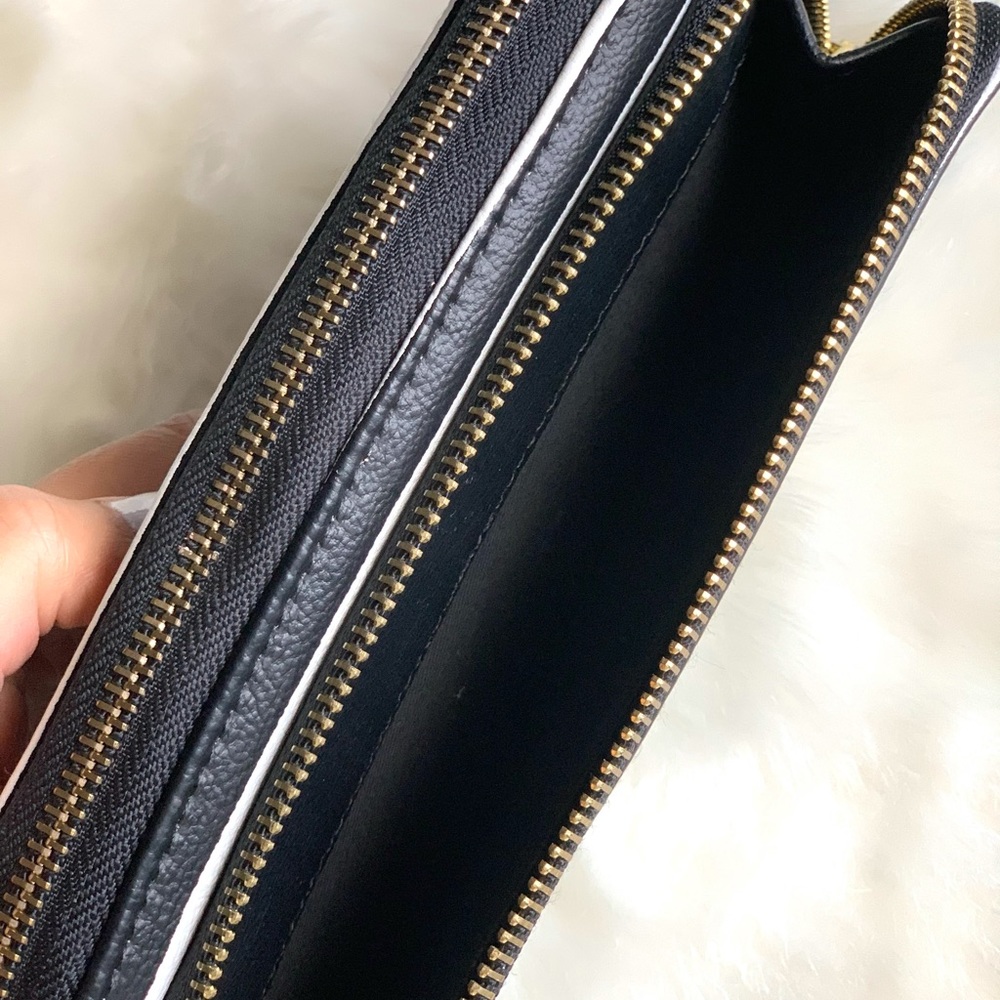 Target Long Wallet - Picture 4 of 7